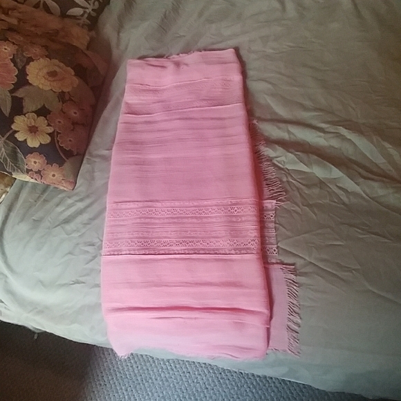Pink Pashmina - Picture 3 of 3